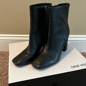 Like new Nine West Sardo boot 8.5